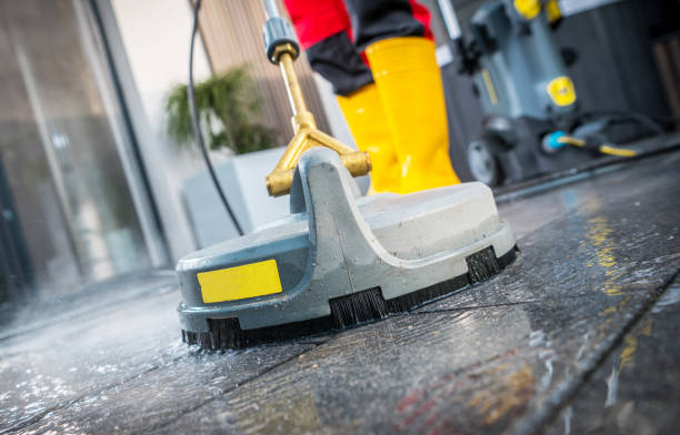 Best Deck Pressure Washing  in Maple Heights, OH